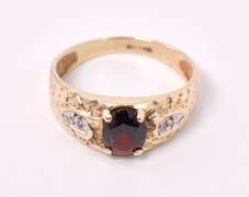 Gorgeous Garnet and Diamond Ring in Yellow Gold