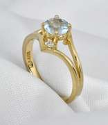 Feminine Aquamarine Ring