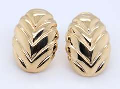 Handsome Yellow Gold Textured Leaf Earrings