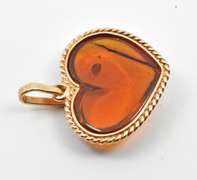 Pretty 14k YG Amber Heart Pendant
