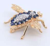 Cute Yellow Gold Sapphire and Diamond Bee Brooch