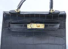 Timeless Stylish Designer Style Hand Bag