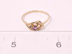 Elegant Amethyst and Diamond Ring in Yellow Gold