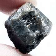 Real raw Sapphire weighing 25.17 carats