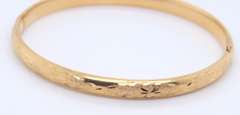 14KT Yellow Gold Star Carved Bangle