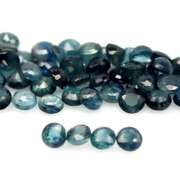 Glistening 7.34ct royal blue Sapphire set