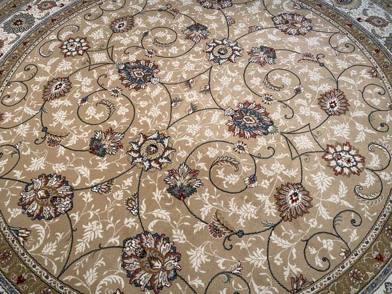 Stunning European Blend of Fashion & Tradition 6' Round