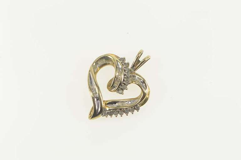 10K Yellow Gold 0.20 Ctw Classic Diamond Heart Love Symbol Pendant