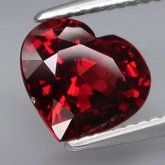 Mesmerizing 2.73ct blackish red Garnet heart