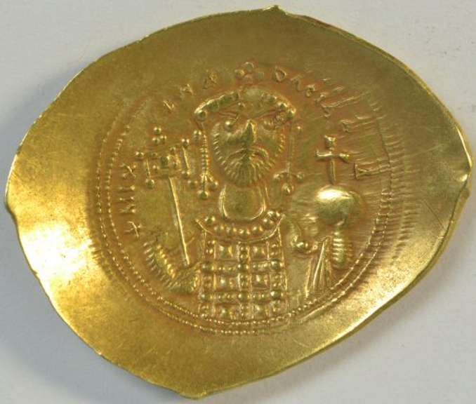 Rare Byzantine Gold Hyperpyron of Michael VII, 1071-1078. Bust of Christ