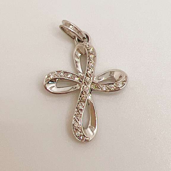 14kt White Gold & Diamond Cross Pendant