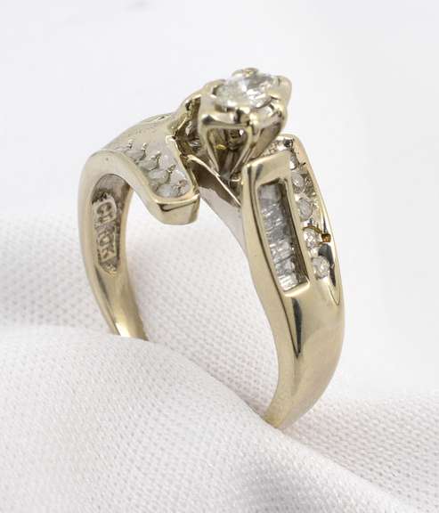 Sweet Petite Diamond Cluster