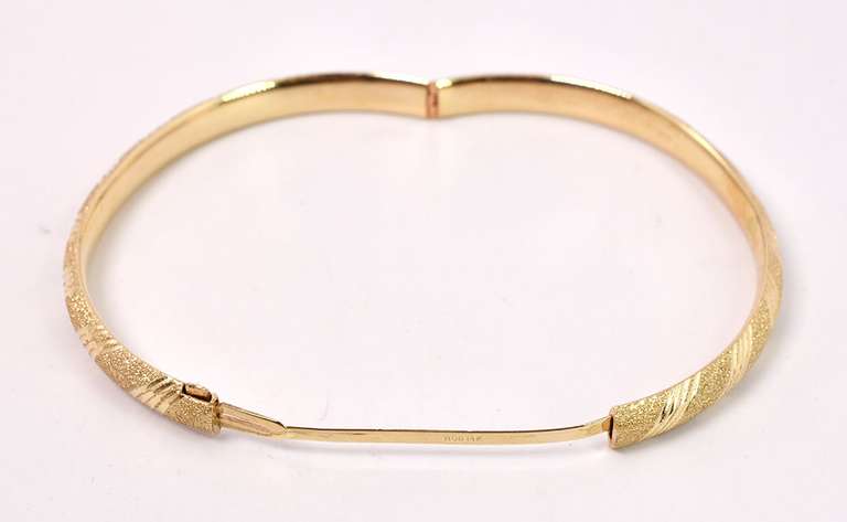 Amazing Sparkling Bangle Braclet in 14K Yellow Gold