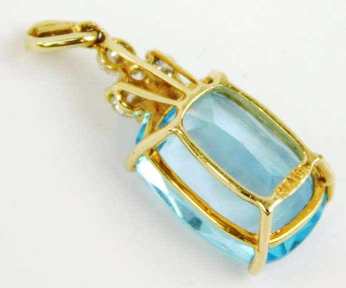 14K Pendant with 6CT Blue Topaz & Diamonds