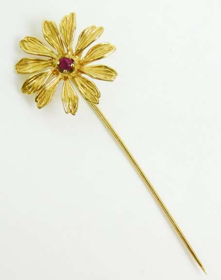 Vintage 14K Ruby Daisy Stick Pin