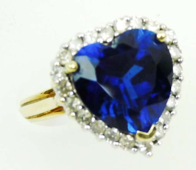 Stellar 8.5 Carat Sapphire Heart & Diamonds 10K Ring, 6.75