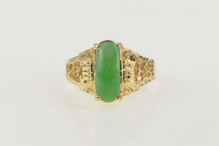 18K Yellow Gold Jade Ornate Chinese Floral Etched Statement Ring