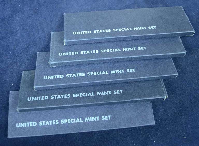 Lot Of 5 1966 Special Mint Sets.