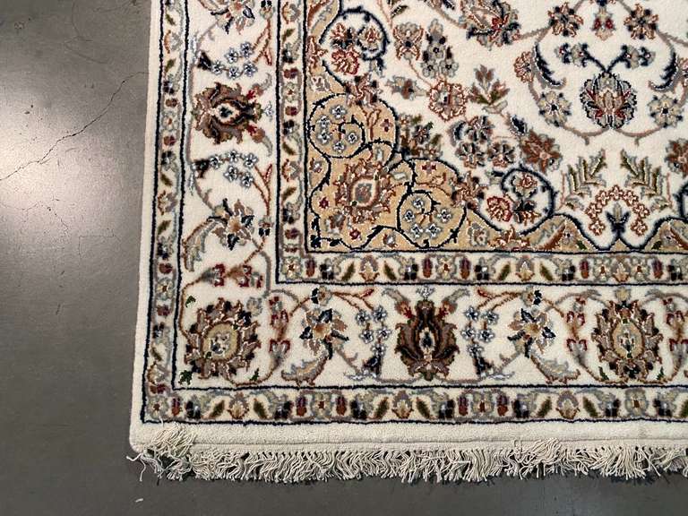 Fine Silk & Wool Kashan Rug 4x6