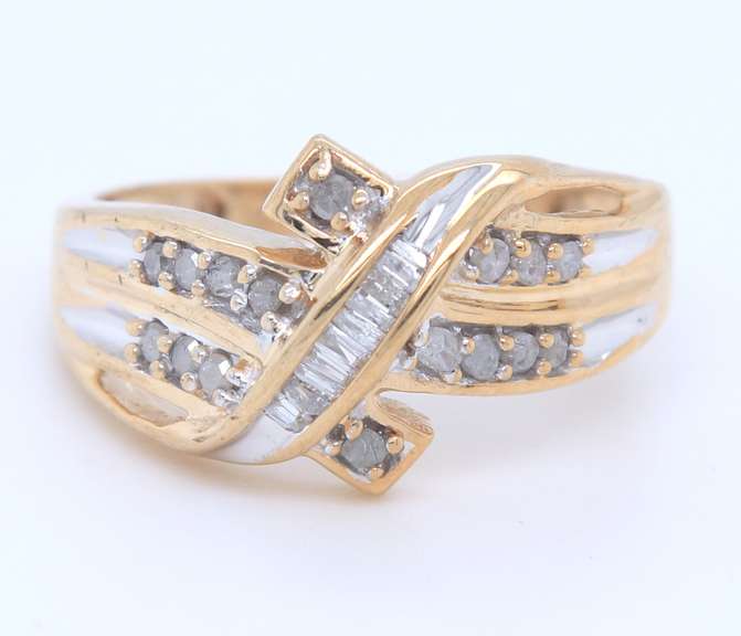 Beautiful Yellow Gold Channel Set, Baguette and Round Cut Diamond Bow Ring