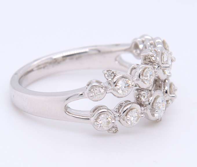 Charming White Gold 2 Row Round Brilliant Cut Diamond Band