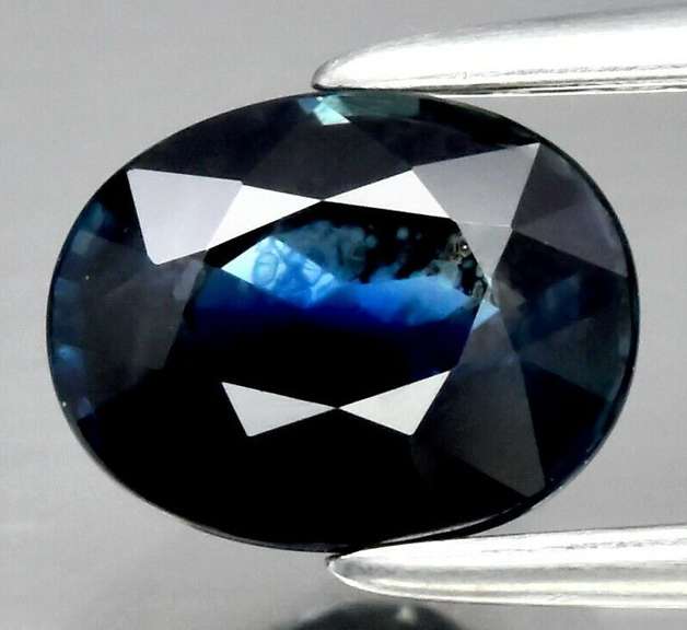 Heated only! 1.11ct blue green Sapphire