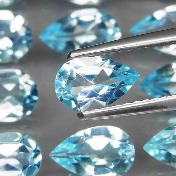 Matched! 12 piece 11.77ct full fire sky blue Topaz set