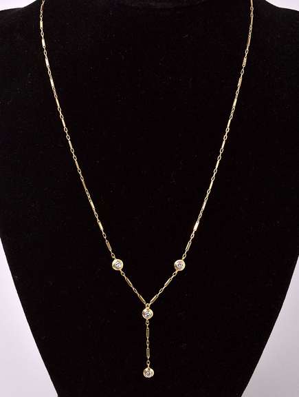 Dazzling Diamond Necklace in 14K Yellow Gold