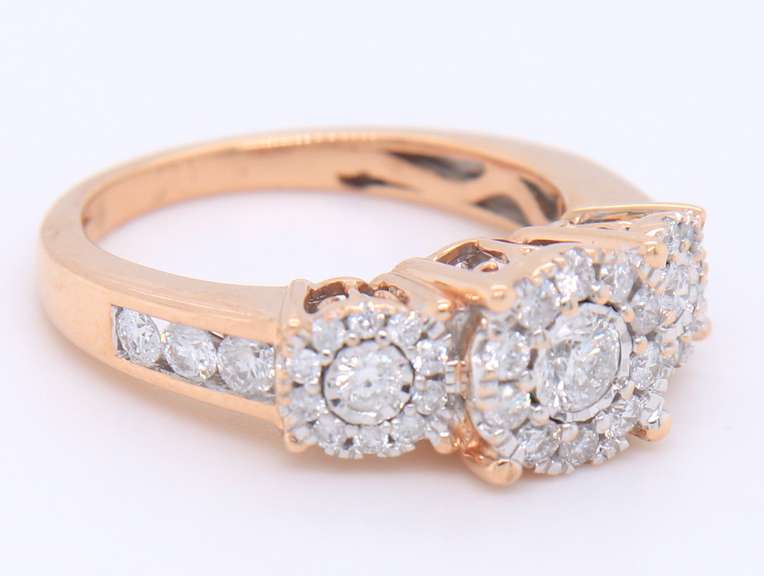 Majestic Rose Gold 0.75ctw Diamond Cluster Ring