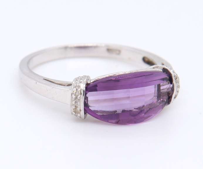 Gorgeous White Gold Amethyst and Diamond Band Ring
