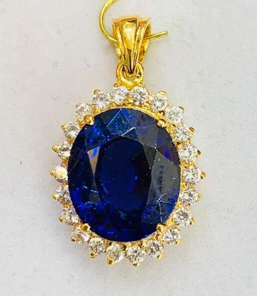 11.0 Carat Blue Sapphire Pendant in 14kt Solid Yellow Gold!