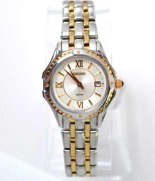 Seiko Silver Dial, Pre-Owned.