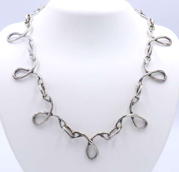 Vintage Sterling Silver Necklace