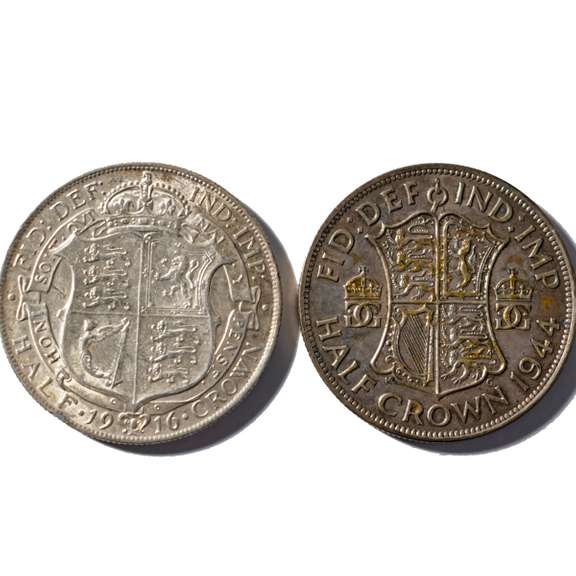 1916 &1944 Near Unc Great Britain Half Crowns