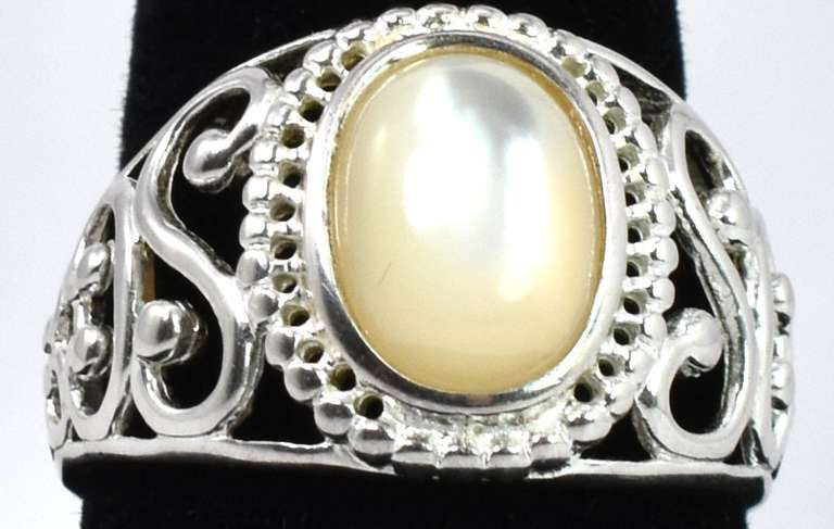 Sterling Silver Ring With An Iridescent Stone