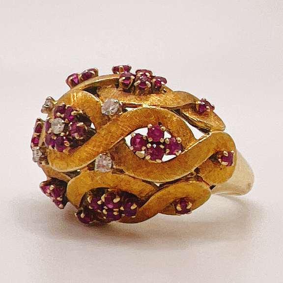 18kt Solid Yellow Gold, Ruby, & Diamond Cocktail Ring