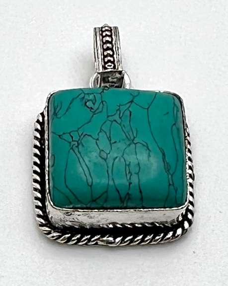 Beautiful handmade Tibetan Silver Pendant