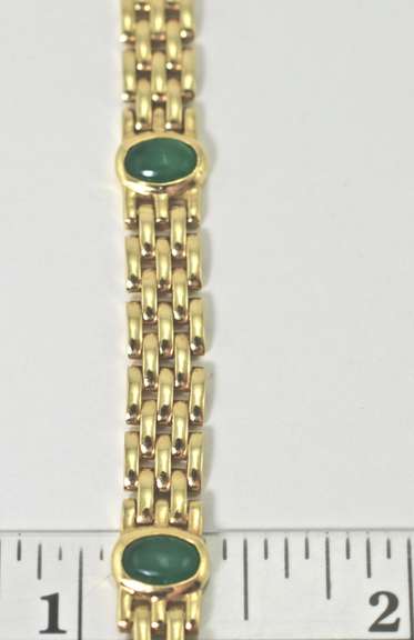 Stunning 18K Panther Link Necklace with Cabachon Emeralds