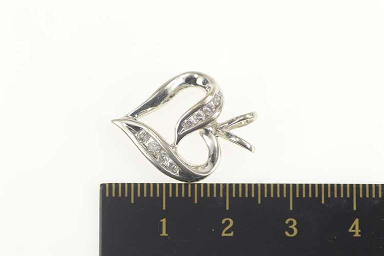14K White Gold 0.24 Ctw Classic Diamond Inset Heart Love Pendant