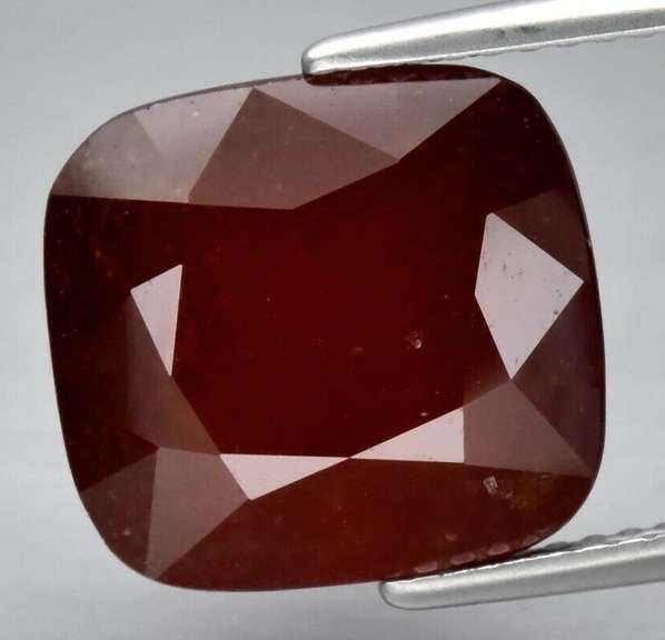Fantastic richly colored 9.17ct Hessonite Garnet