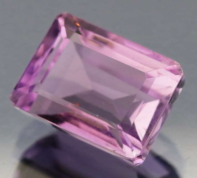 Beautiful 7.83ct lilac purple Amethyst