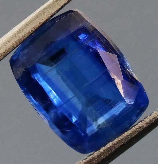 Premium 2.21ct sapphire blue Kyanite