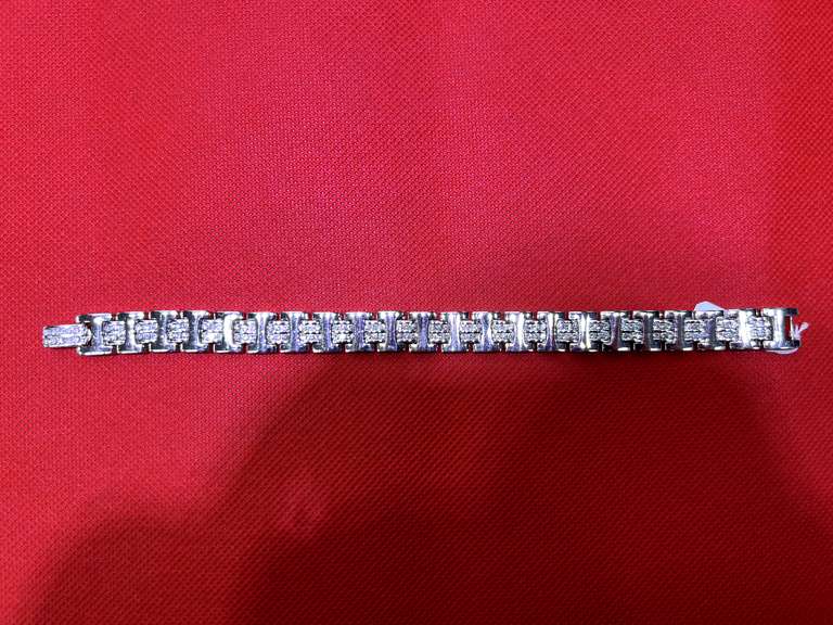 MENS 14K WHITE GOLD BRACELET WITH 4.50 CARATS DIAMONDS