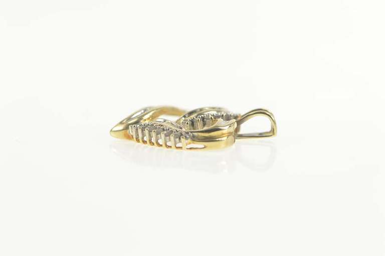 10K Yellow Gold 0.20 Ctw Classic Diamond Heart Love Symbol Pendant