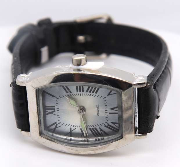 Group Lot of 4 Watches