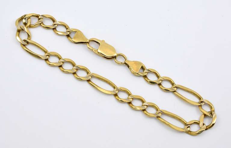 Popular Figaro Link Gold Bracelet