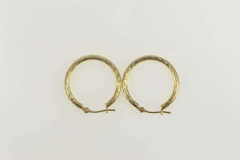 10K Yellow Gold Diamond Cut Grooved Classic Statement Hoop Earrings