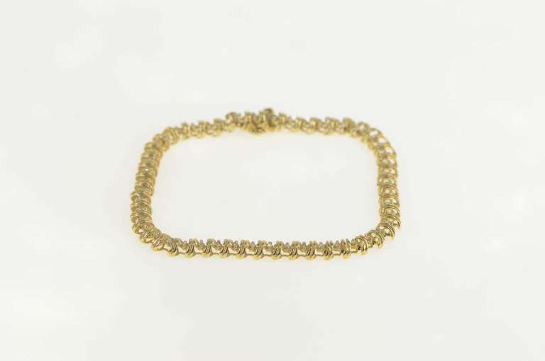 10K Yellow Gold 0.50 Ctw Diamond Classic Wavy Link Tennis Bracelet