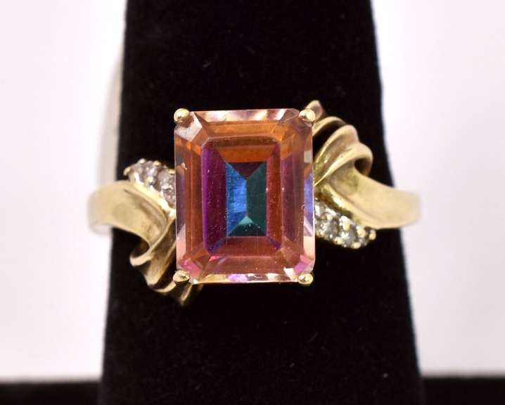 Tasteful Mystic Topaz and Diamond Ring in Yellow Gold