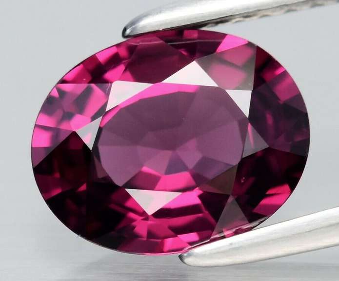 Dazzling VS 1.87ct cherry pink Rhodolite Garnet
